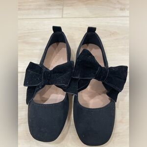 Girls suede bow slipper shoe